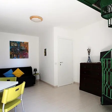 Dormidame Oda ve Kahvaltı Napoli